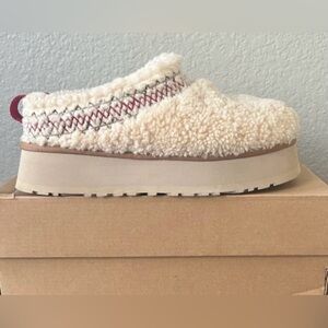 ✨ UGG TAZZ BRAID PLATFORM SLIPPERS ✨